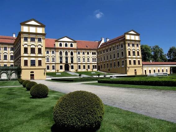 Soubor:Zámek Jaroměřice nad Rokytnou (1).jpg – Wikipedie