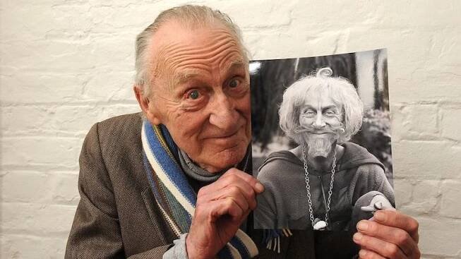 Zemřel herec Geoffrey Bayldon, představitel Čáryfuka