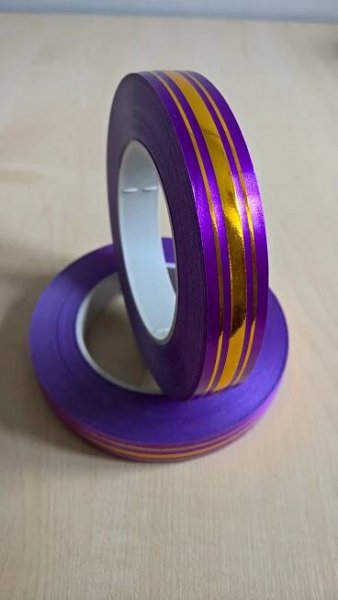 Stuha metalová fialová