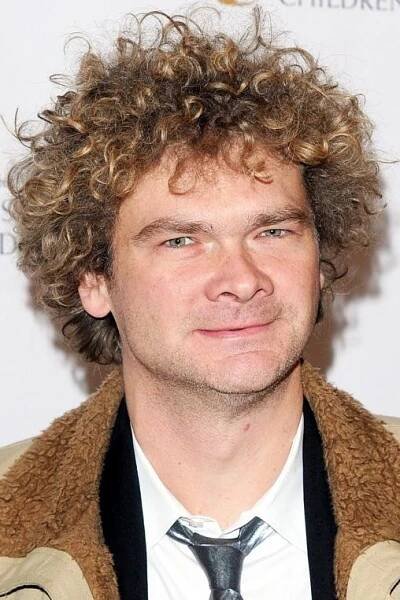 Simon Farnaby herec