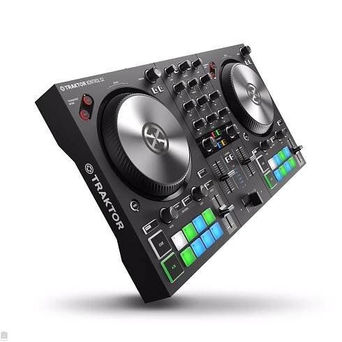 Native Instruments Traktor Kontrol S2 MK3