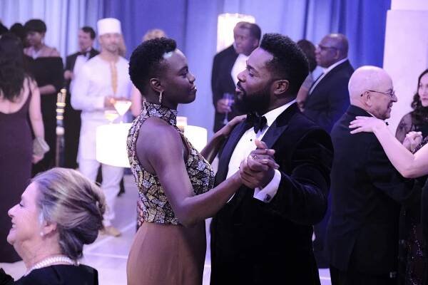 Doktoři - Obrácená Popelka - Z filmu - Shaunette Renée Wilson, Malcolm-Jamal Warner
