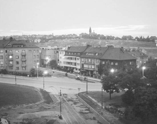 Starý Břevnov musel ustoupit sídlišti pro komunistické prominenty. Lidé mu dodnes říkají Obušek