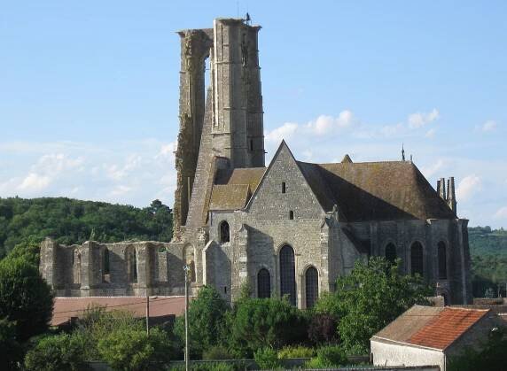Súbor:Larchant église 1.jpg