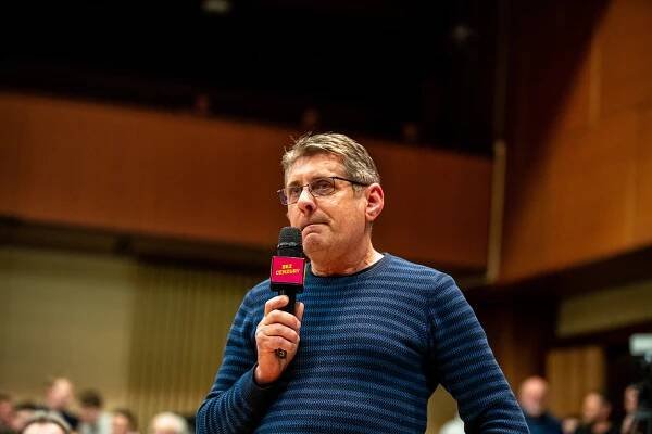 Rakušan v Havířově zakončil své turné debat, ty teď převezmou Nerudová a Farský