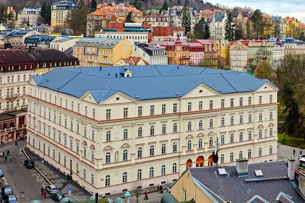 Vojenský lázeňský ústav (Karlovy Vary)