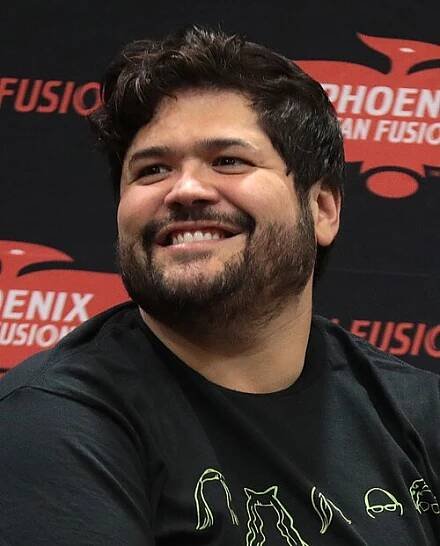 Harvey Guillén - Wikipedia