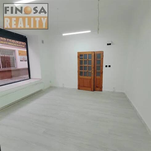 Nájem přízemního nebytového prostoru v centru Chomutova