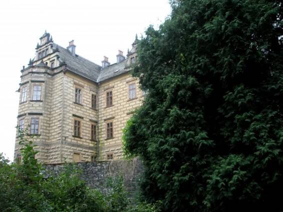 Hrad a zámek Frýdlant - Harrachov Info