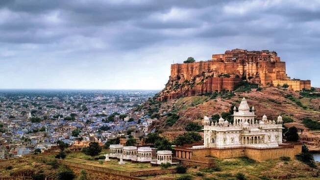 Explore the Enchanting Walls of Fort