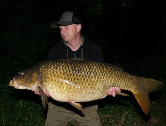 Jindra Psota - šupinatí krasavci na wafters boilies Messiah | MAXCarp.cz