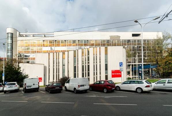 Bílý dům (dříve Administrativní budova městského výboru KSČ) | Objekty | Brněnský architektonický manuál - průvodce brněnskou