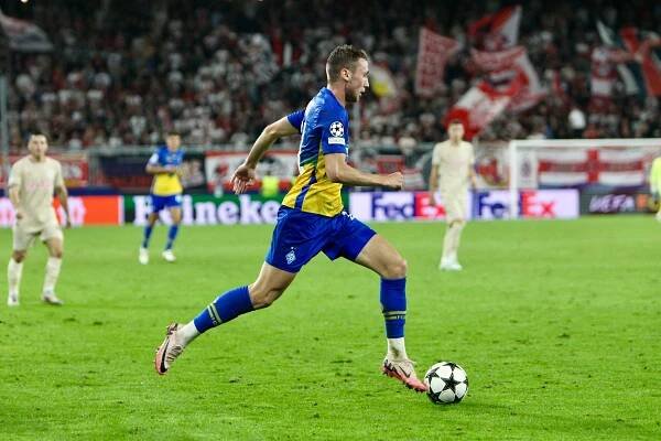 Vladyslav Vanat - FC Dynamo Kyiv official website 