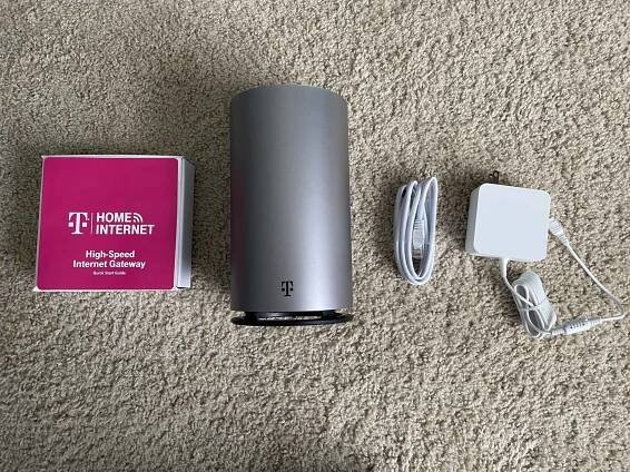 T-Mobile 5G Home unboxed 1