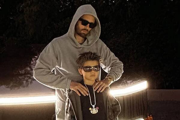 Skutečným otcem syna Kourtney Kardashian je prý Justin Bieber: Ke spekulacím se vyjádřil sám Reign (10). Modelka zuří!