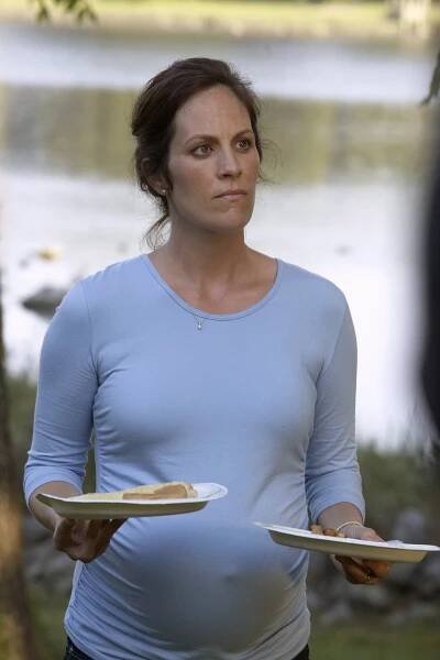 Bratrství - Běh věrné lásky nikdy nespěl hladce - Z filmu - Annabeth Gish