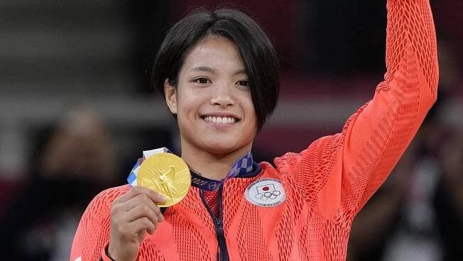 Japonští judisté Abeovi získali jako první sourozenci zlato na OH ve stejný den