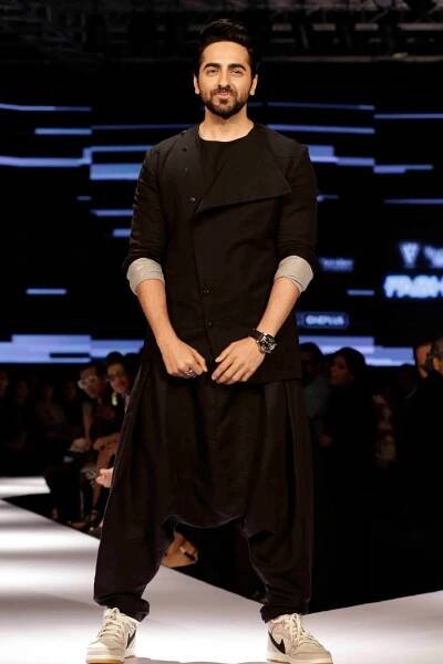 Bollywood Star Ayushmann Khurrana Hot Photos Pictures Download