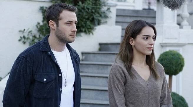 Láska a nenávist Istanbulu - Epizoda 9 - Z natáčení - Mehmet Ozan Dolunay, Sera Kutlubey