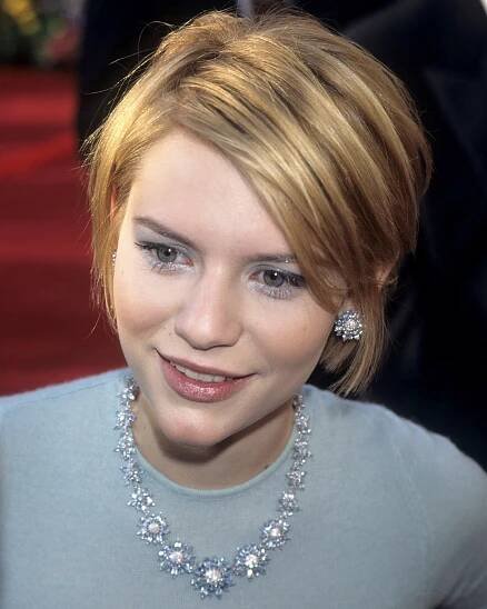 The Best Natural Diamond Jewelry in the History of the Oscars 9