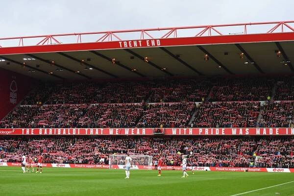 Nottingham Forest douglas luiz