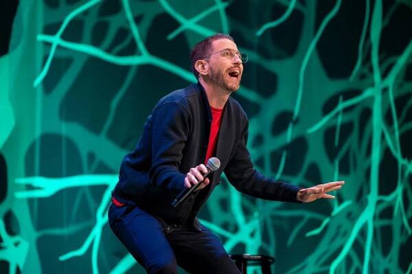 Neal Brennan: Šíleně dobrý (2024)