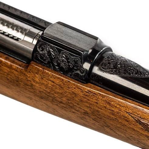 Rytá kulovnice CZ 550 LUX v ráži 7x64
