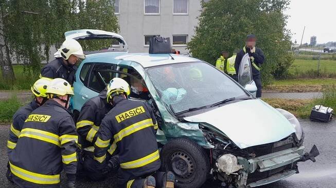 Dopravní nehoda tří osobních automobilů u obce Struhařov si...