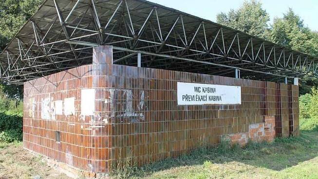 Stříbrné jezero kdysi a nyní, Opava, květen 2023