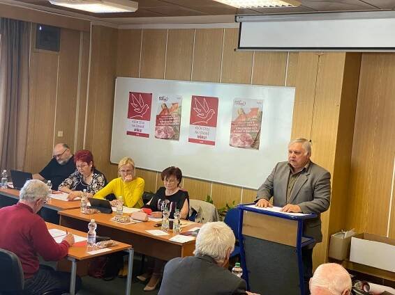 Proběhla Jihočeská krajská konference KSČM. Alena Nohavová opět předsedkyní Jč KV KSČM | Okresní výbor KSČM Jindřichův Hradec