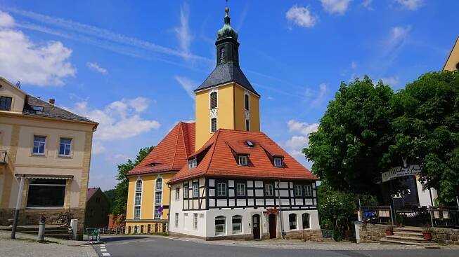 Z Goßdorfu přes Lohsdorf a Hohnstein do Rathenu