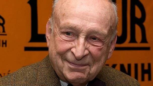 Stanislav Zindulka zažil válku, popravy i osvobození. Odmítl donášet na kolegy a bál se Růžičkové - Médium.cz