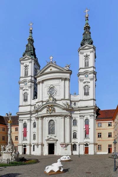 Bazilika Maria Treu u piaristů (Vídeň) – Wikipedie
