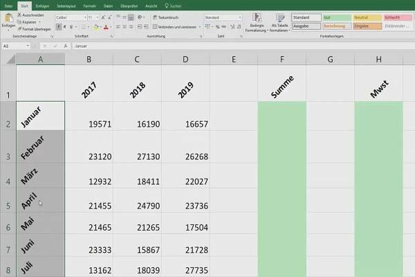 Excel Tutoriál: Pivot, grafy a design tabulek pro názornou prezentaci dat - 3.2 Vytvoření skloněných záhlaví