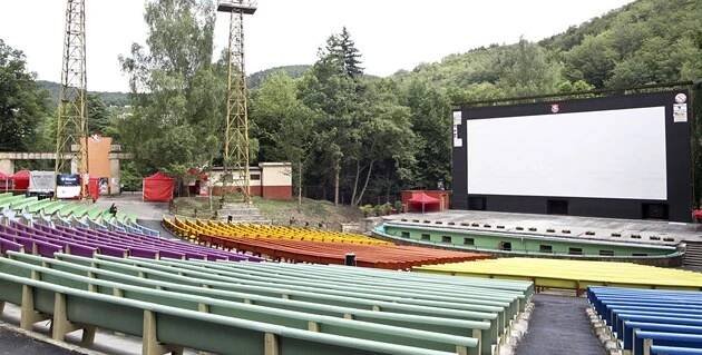 Letní kino bez moderní promítačky končí, diváky přivítá jen o festivalu
