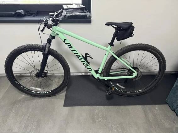 Specialized Rockhopper Comp 2x 2021 vel. L za 13 000 Kč