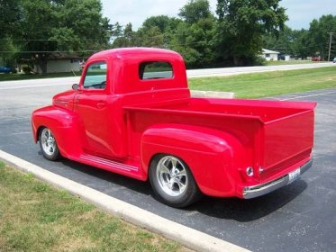 Jerry's 1949 F1 Ford Pick Up - Midwest Hotrods