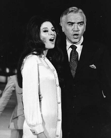 NBC Television Specials – Ice Capades The Blade