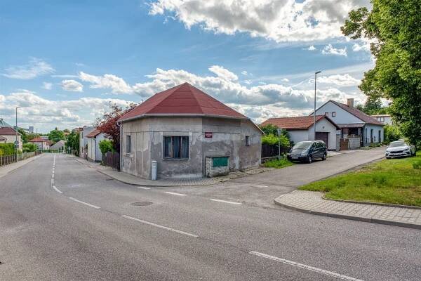 Prodej rodinného domu 87 m², pozemek 100 m², 1. máje, Dobrovice