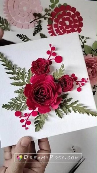 Obsahuje: Just use cutting machine (Cricut, Cameo) to cut this flower and foliage template and roll, we will have this 3D flower frame.