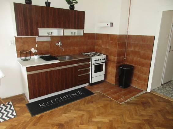 Pěkný cihlový byt 2+ kk, 45 m2, OV, Praha 10 - Strašnice - Grygar reality