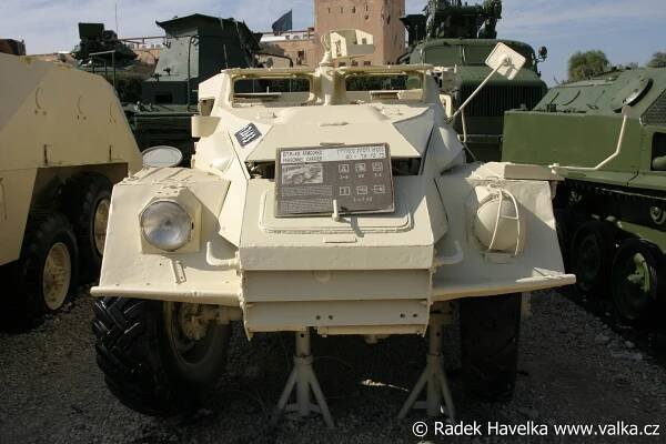 SOV - BTR-40 (kolový OT) : SSSR / Nástupnické státy SSSR (SOV)