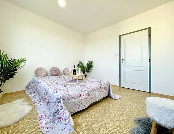Pronájem byty 3+1, 72 m2 - Ústí nad Labem - Krásné Březno - Keller Williams