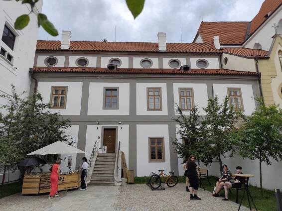 Zdjęcia • Dominican Monastery (Klasztor) • Mapy.com