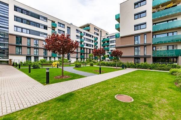 PRODÁNO - Nadstandardní byt 2+kk, 59m2, balkon, sklep, Praha 5-Stodůlky, ul. Petržílkova - FARAON reality