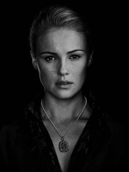 Eleanor Guthrie (Hannah New)