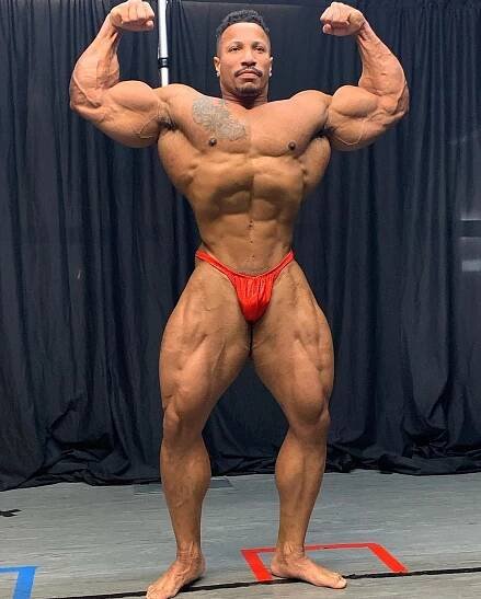 Veteráni Dexter Jackson a Johnnie Jackson před setkáním na Arnold Classic 2020 | kulturistika.com
