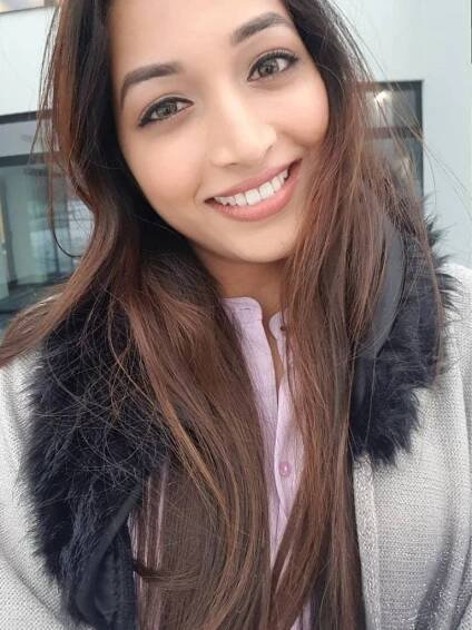 Srinidhi Shetty 112+ Beautiful photos, Wiki, Age, Biography, and Movies - Filmi tamasha