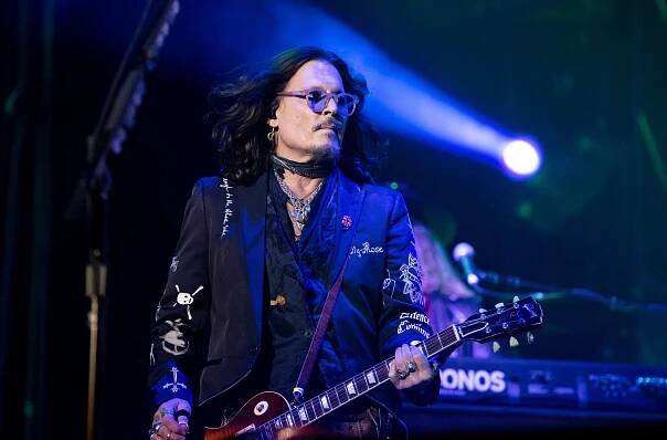 Johnny Depp zrušil koncert na Slovensku. Fanoušci mají strach o jeho zdraví