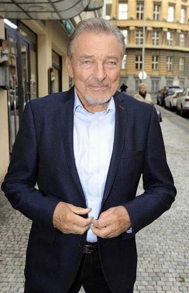 Operace páteře, transplantace ledviny i tumor: Zdraví letos potrápilo Gotta, Jančaříka, Mádla i Maciuchovou